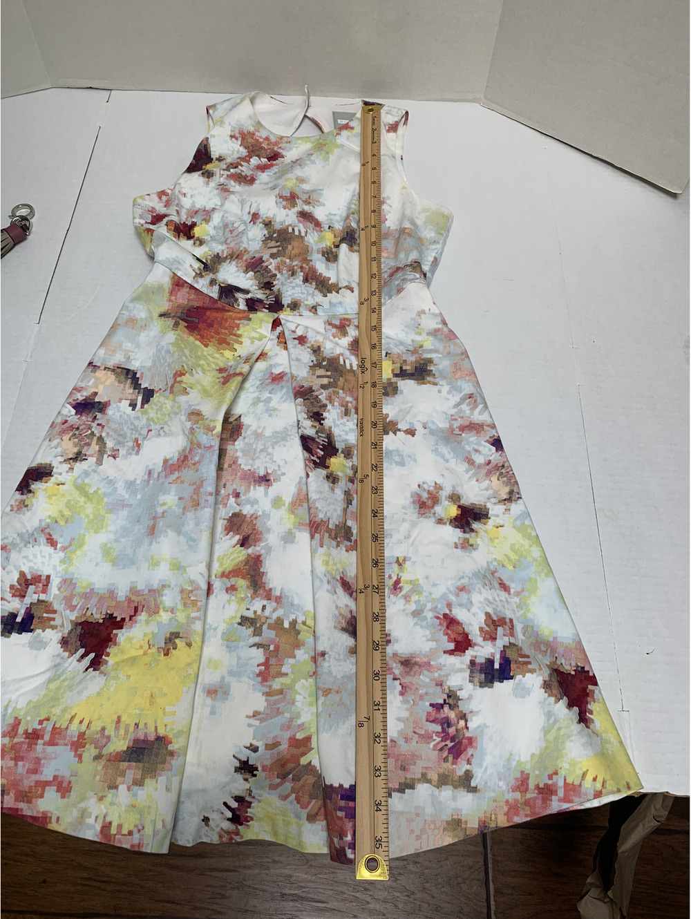 Hunter Bell NY Size 0 Watercolor Floral Print Fit and Flare Dress - Picture 3 of 8